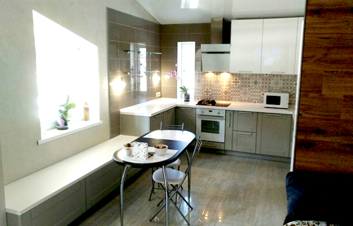 Стильная кухня в коттедж 1561377346